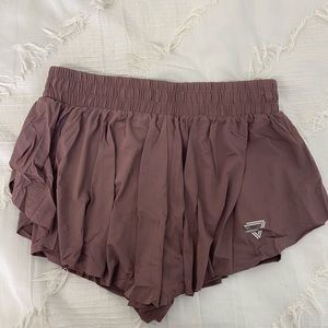 Flowy yoga shorts